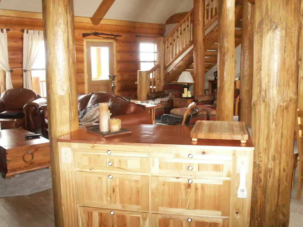 Log home