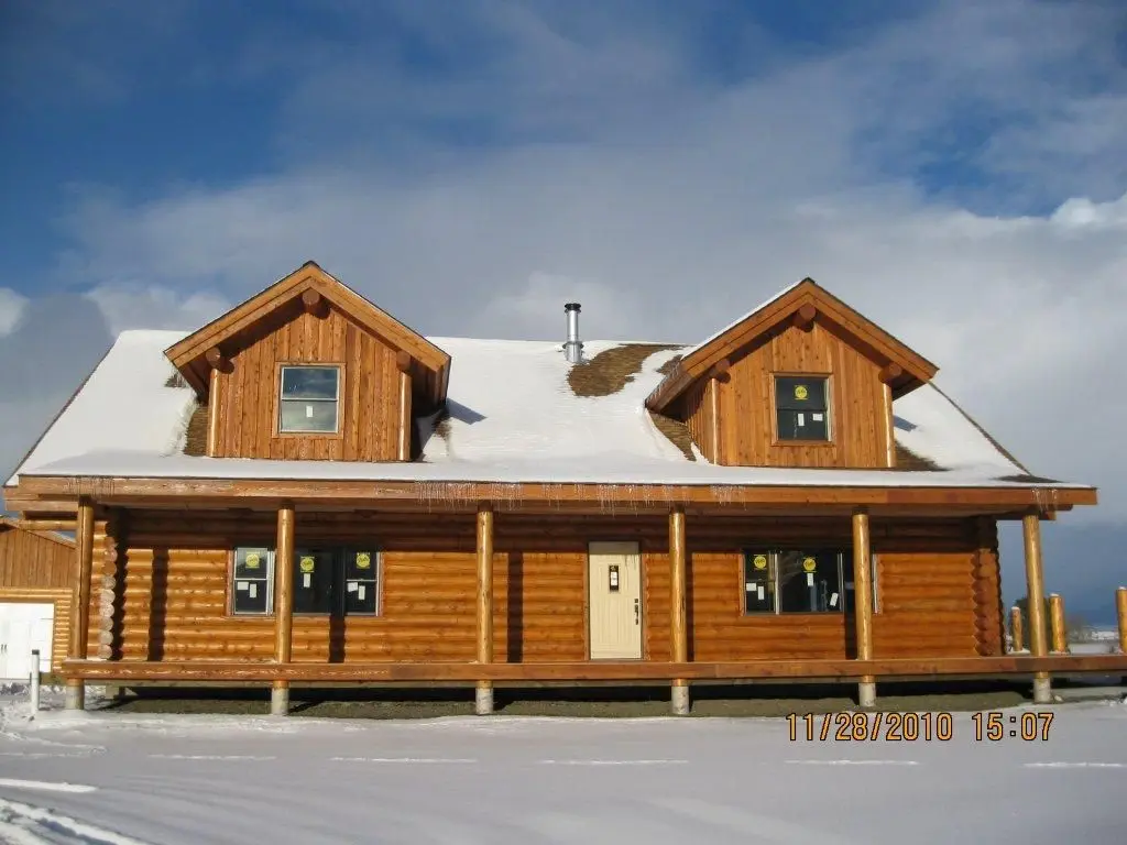 Log home