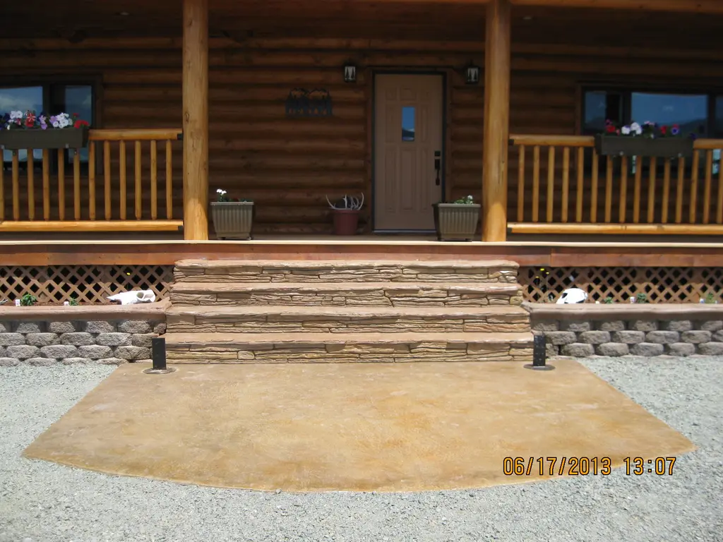 Log home