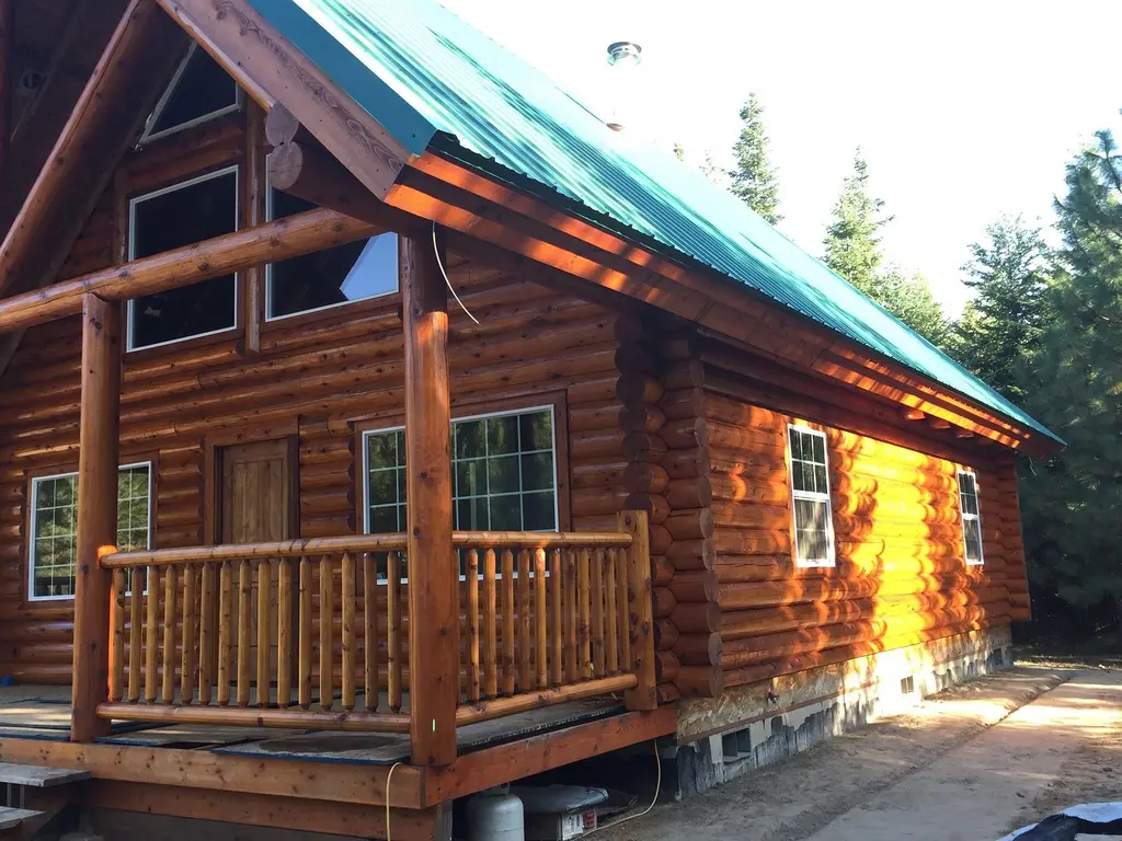 Log home