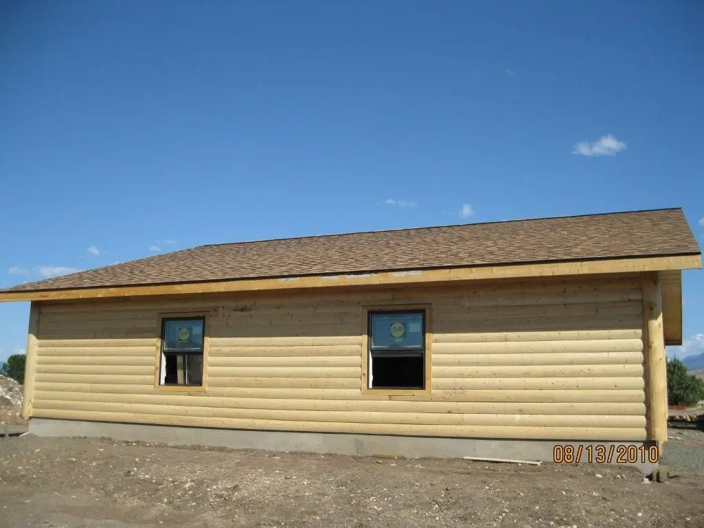 Log home