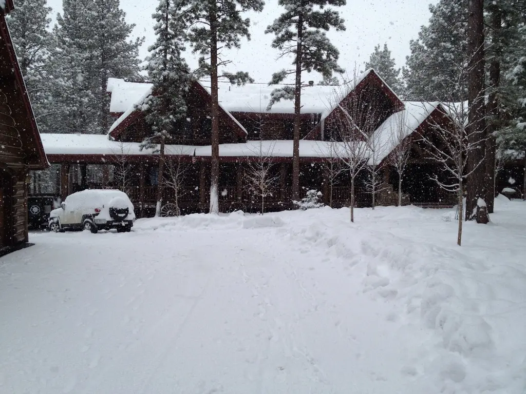 Log home
