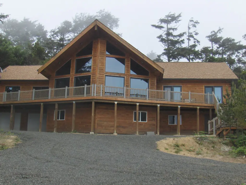 Log home