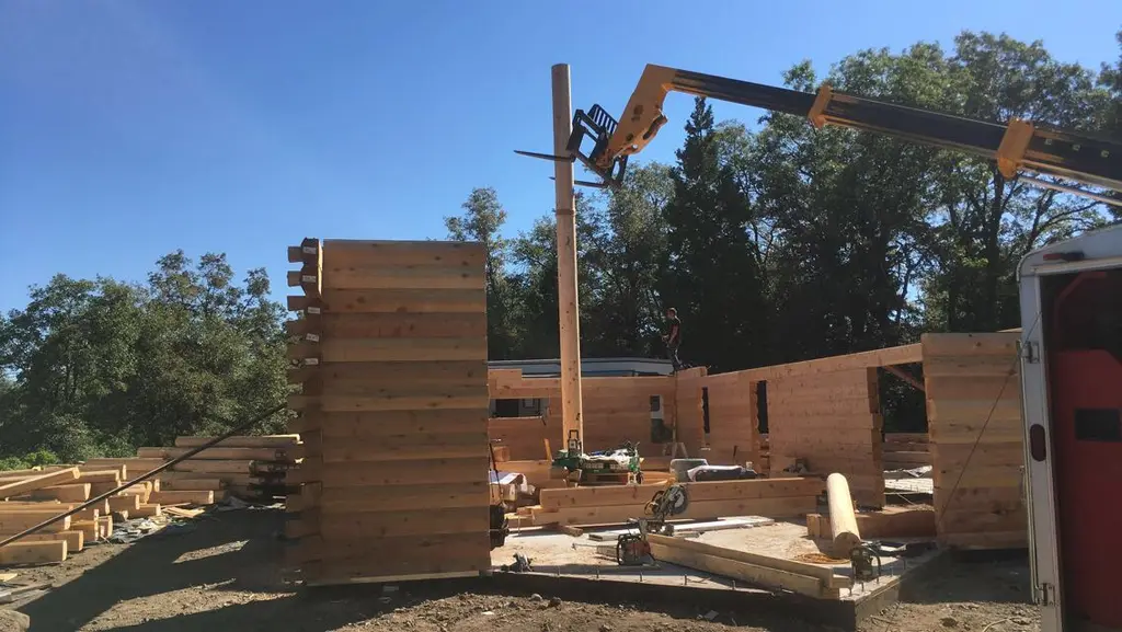Log home