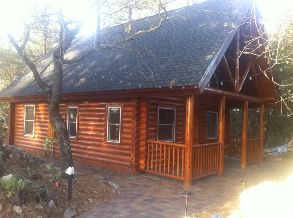 Log home
