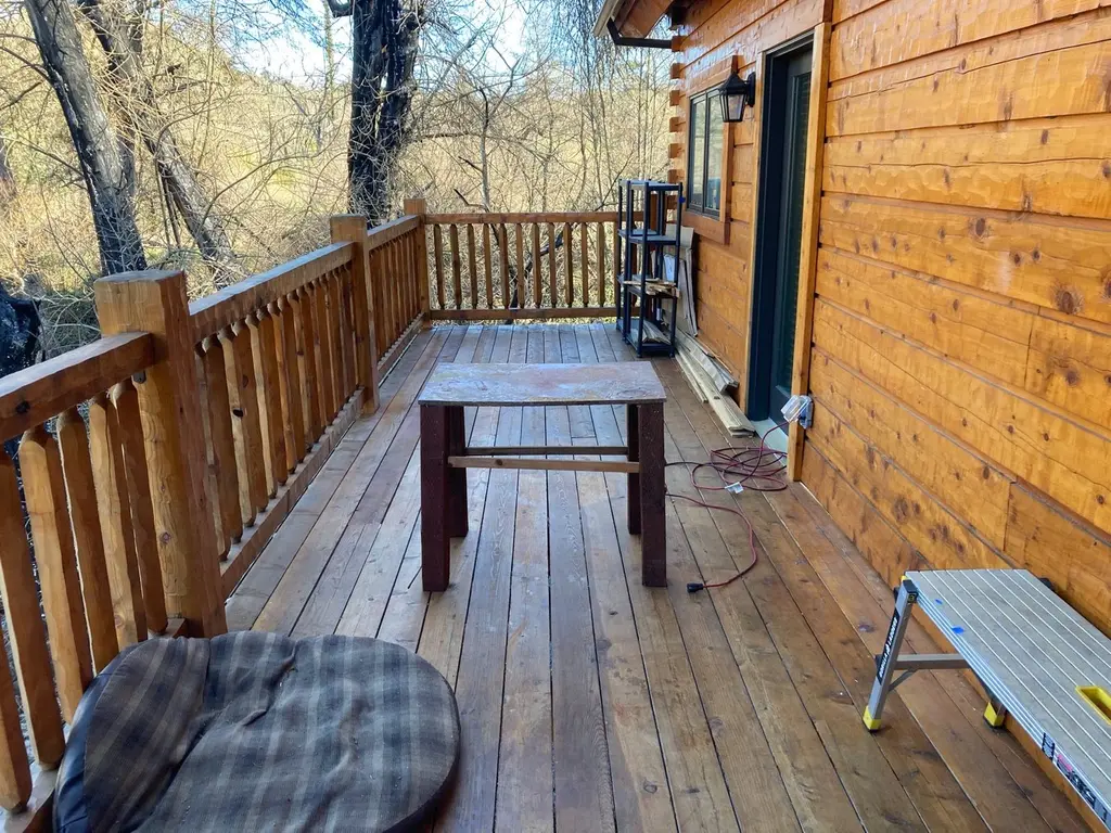 Log home