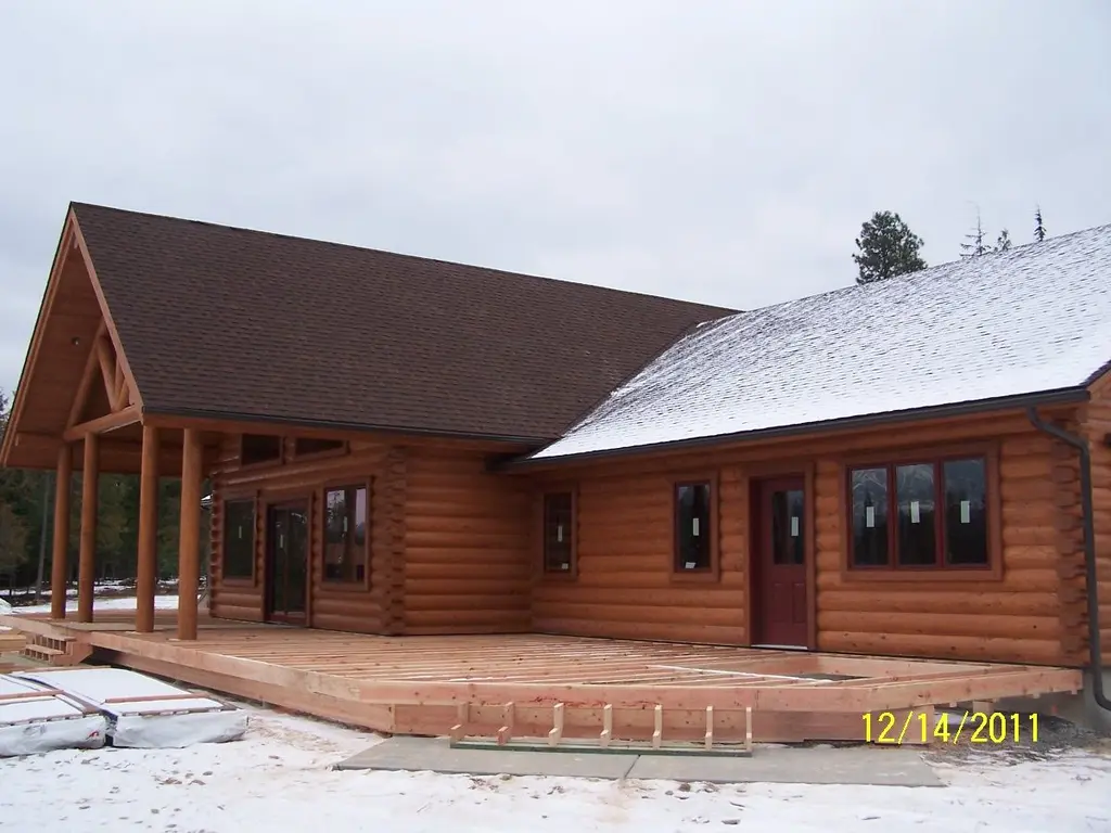 Log home