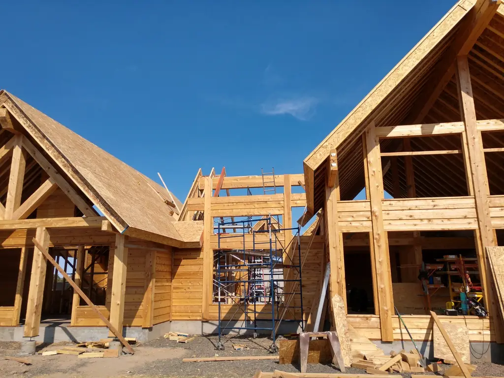 Log home