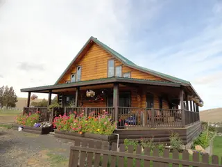 Log home