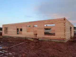 Log home