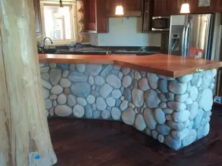 Log home