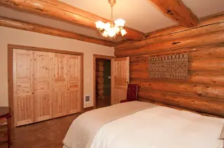 Log home
