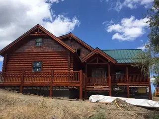 Log home