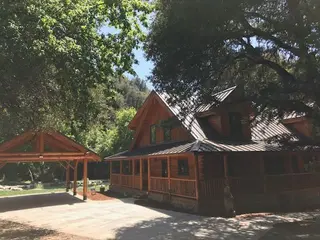 Log home