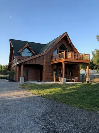 Log home