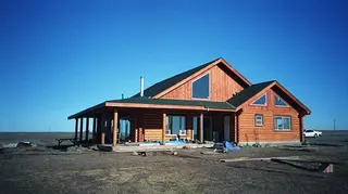 Log home