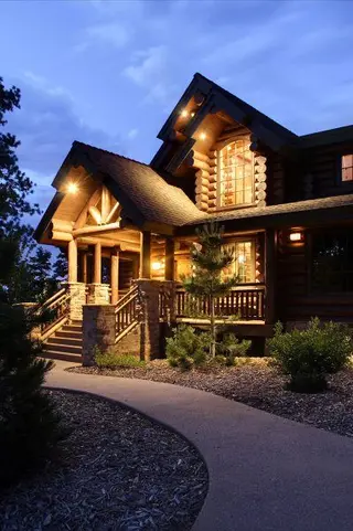 Log home