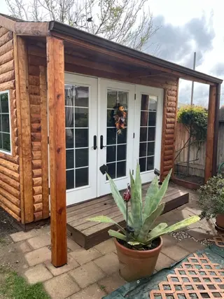 Log home