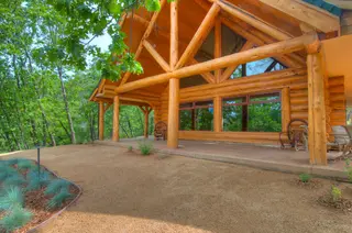 Log home