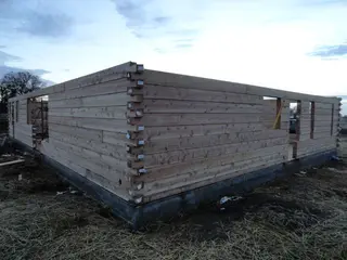 Log home