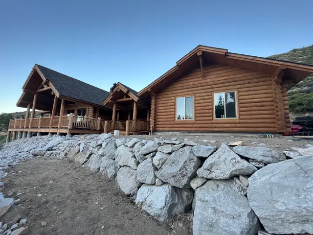 Round Logs